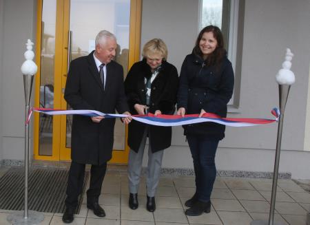 ODPRTJE NOVIH PROSTOROV ZOBNE ORDINACIJE V ZD CERKNICA-ENOTA NOVA VAS 11 FOTO LJUBO VUKELIČ